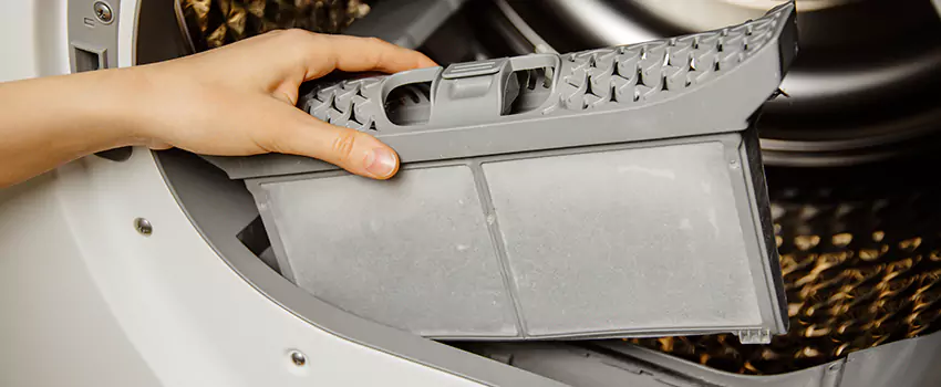 Signs Of A Clogged Dryer Lint Trap in Bountiful, Utah